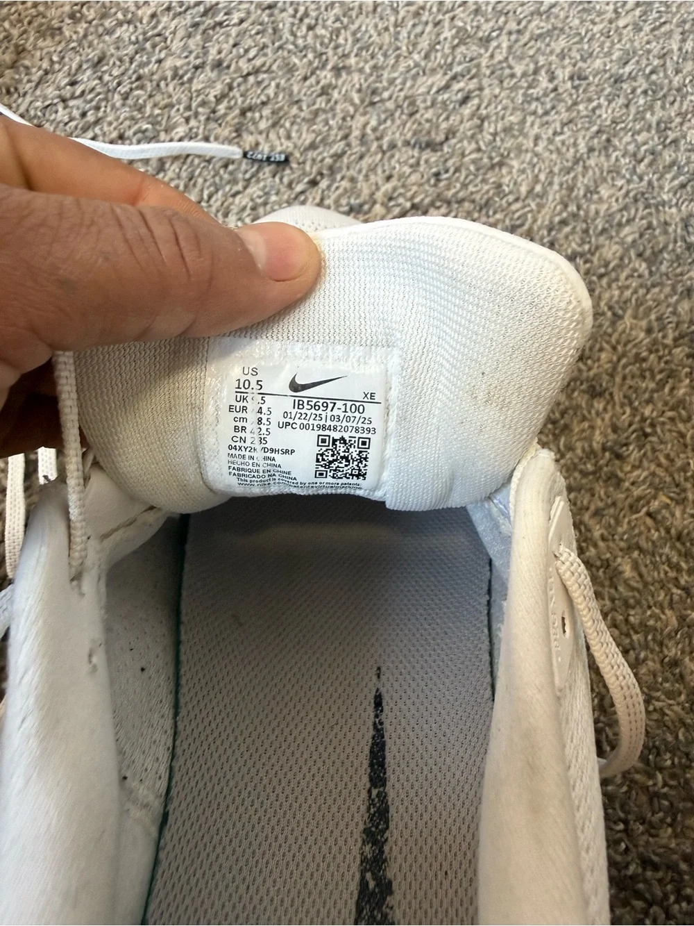 Nike pegasus 41 run size 10.5 White Black Run Logo Men’s Running Shoes